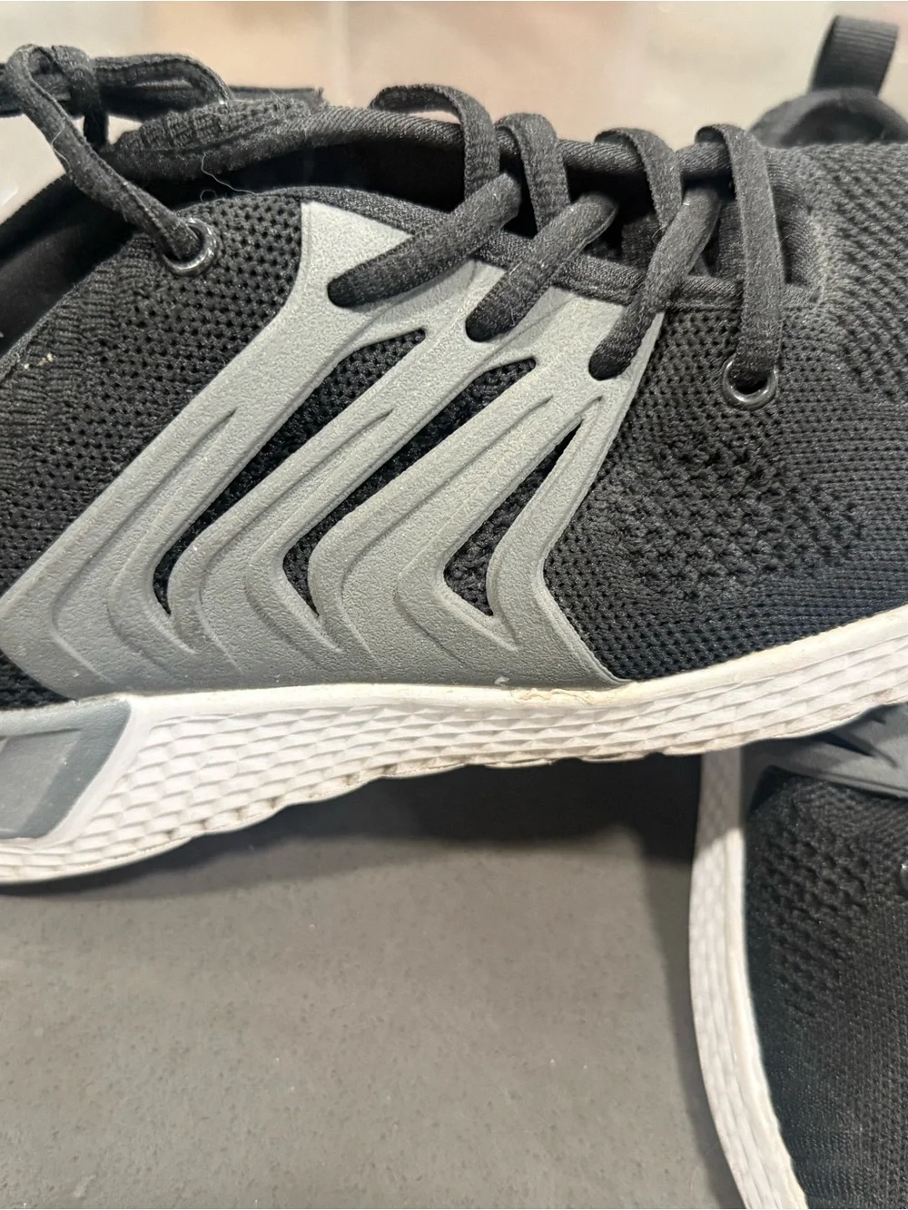 Rawlings Black and Gray Knit Athletic Sneakers